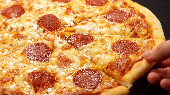 How Many People Does a Large Pizza Feed? Helpful Guides